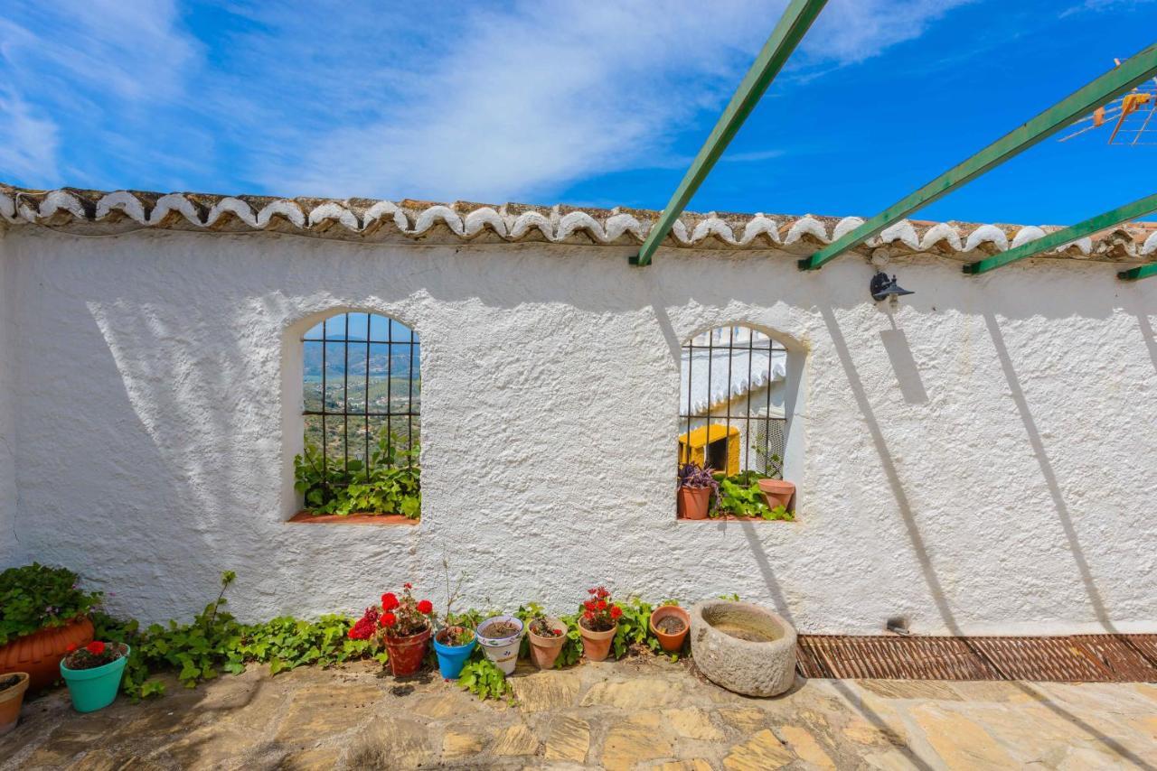 Casa Jardin Del Olivar Con Piscina Privada Alcaucin Exterior photo